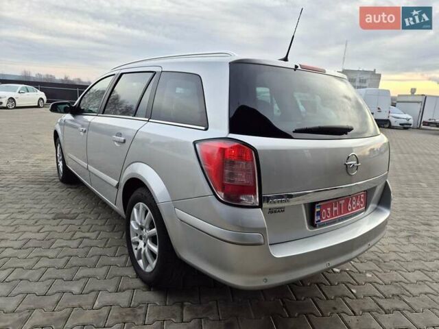 Серый Опель Астра, объемом двигателя 1.6 л и пробегом 253 тыс. км за 5650 $, фото 11 на Automoto.ua