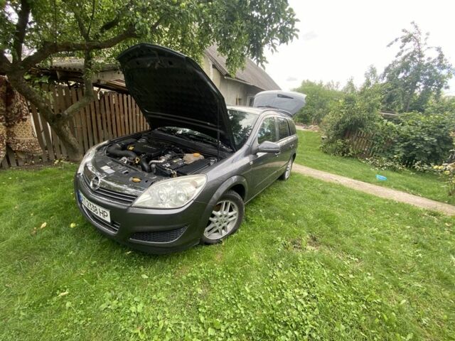 Серый Опель Астра, объемом двигателя 1.7 л и пробегом 223 тыс. км за 5199 $, фото 7 на Automoto.ua