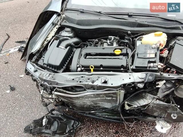 Сірий Опель Астра, об'ємом двигуна 1.6 л та пробігом 240 тис. км за 3000 $, фото 4 на Automoto.ua