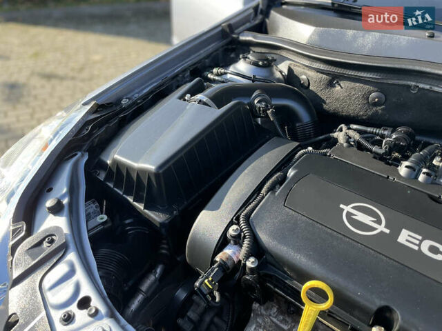 Серый Опель Астра, объемом двигателя 1.6 л и пробегом 228 тыс. км за 5500 $, фото 52 на Automoto.ua