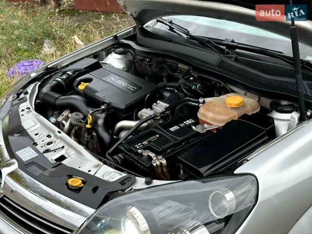 Сірий Опель Астра, об'ємом двигуна 1.7 л та пробігом 304 тис. км за 5800 $, фото 51 на Automoto.ua