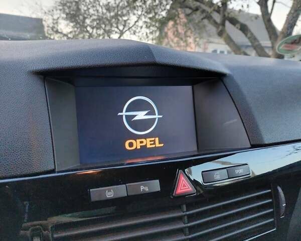Опель Астра 2009 в Староконстантинов на Automoto.ua Серый Опель Астра, объемом двигателя 1.8 л и пробегом 198 тыс. км за 6099 $, фото 29 на Automoto.ua