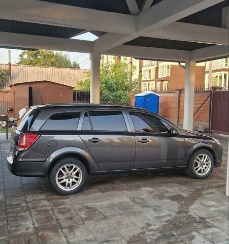 Серый Опель Астра, объемом двигателя 1.6 л и пробегом 220 тыс. км за 5300 $, фото 5 на Automoto.ua