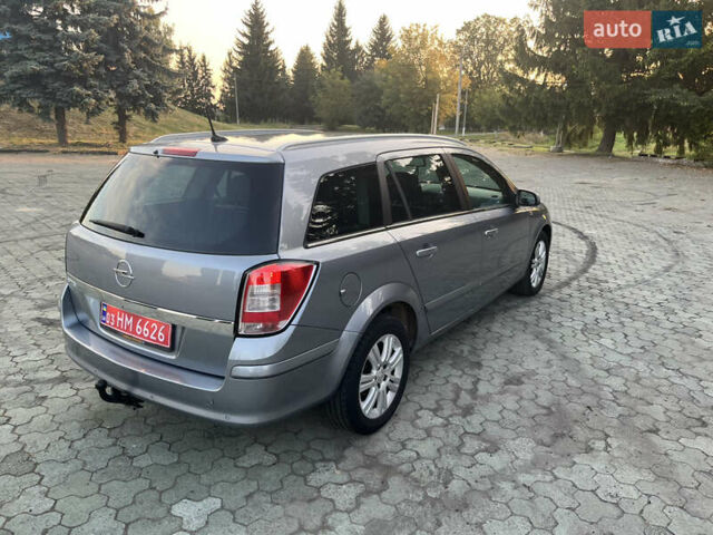 Серый Опель Астра, объемом двигателя 1.6 л и пробегом 183 тыс. км за 6500 $, фото 3 на Automoto.ua