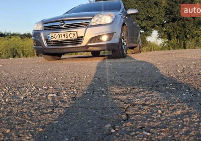 Серый Опель Астра, объемом двигателя 1.6 л и пробегом 208 тыс. км за 5900 $, фото 15 на Automoto.ua