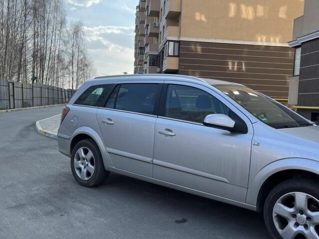 Серый Опель Астра, объемом двигателя 0 л и пробегом 190 тыс. км за 6300 $, фото 7 на Automoto.ua