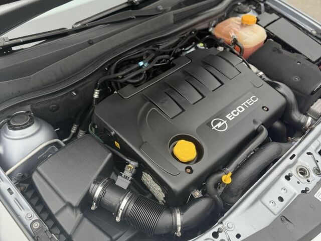 Опель Астра 2009 в Киеве на Automoto.ua Серый Опель Астра, объемом двигателя 1.9 л и пробегом 269 тыс. км за 2900 $, фото 15 на Automoto.ua