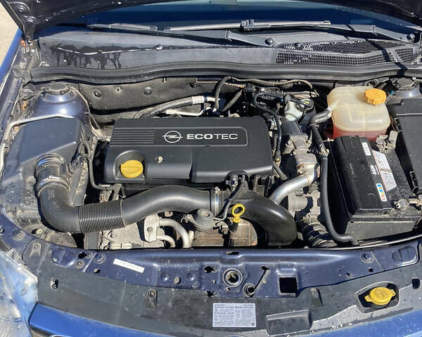 Серый Опель Астра, объемом двигателя 1.7 л и пробегом 275 тыс. км за 6300 $, фото 28 на Automoto.ua