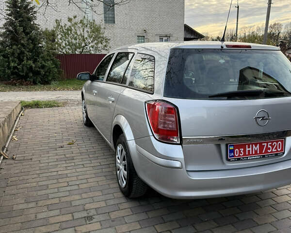 Сірий Опель Астра, об'ємом двигуна 1.7 л та пробігом 254 тис. км за 6800 $, фото 6 на Automoto.ua