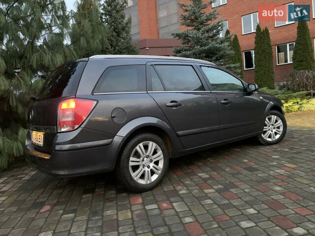 Серый Опель Астра, объемом двигателя 1.69 л и пробегом 294 тыс. км за 5000 $, фото 5 на Automoto.ua