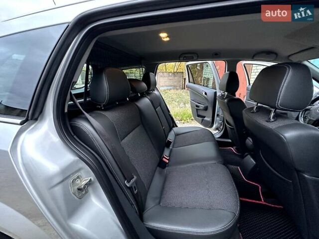 Сірий Опель Астра, об'ємом двигуна 1.7 л та пробігом 304 тис. км за 5800 $, фото 41 на Automoto.ua