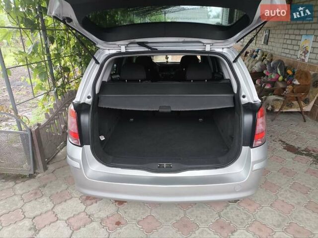 Сірий Опель Астра, об'ємом двигуна 1.6 л та пробігом 215 тис. км за 5600 $, фото 13 на Automoto.ua