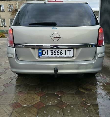 Опель Астра 2009 в Кролевце на Automoto.ua Серый Опель Астра, объемом двигателя 1.4 л и пробегом 244 тыс. км за 4950 $, фото 4 на Automoto.ua