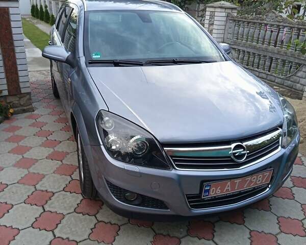 Серый Опель Астра, объемом двигателя 1.6 л и пробегом 231 тыс. км за 6200 $, фото 10 на Automoto.ua