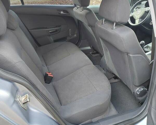 Сірий Опель Астра, об'ємом двигуна 1.6 л та пробігом 240 тис. км за 5500 $, фото 18 на Automoto.ua