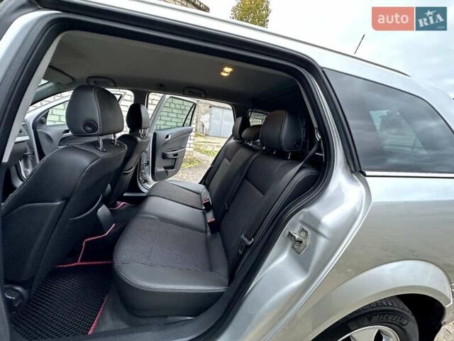 Сірий Опель Астра, об'ємом двигуна 1.7 л та пробігом 304 тис. км за 5800 $, фото 30 на Automoto.ua