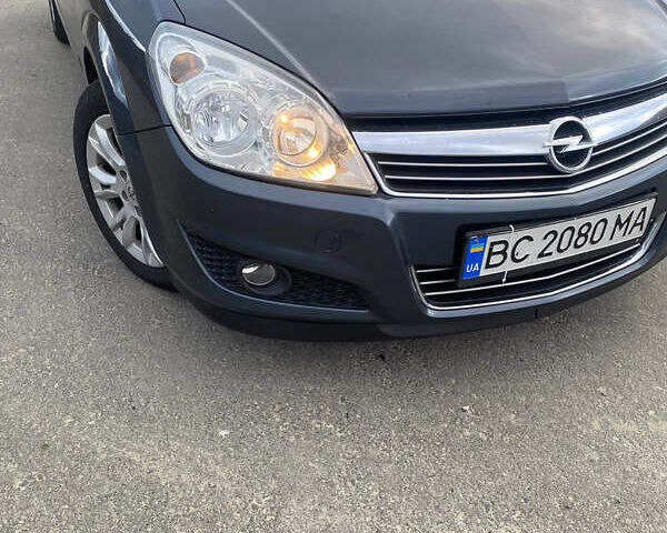 Серый Опель Астра, объемом двигателя 1.7 л и пробегом 275 тыс. км за 6300 $, фото 16 на Automoto.ua