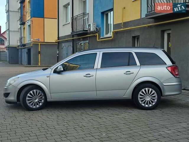 Серый Опель Астра, объемом двигателя 1.7 л и пробегом 279 тыс. км за 5200 $, фото 15 на Automoto.ua