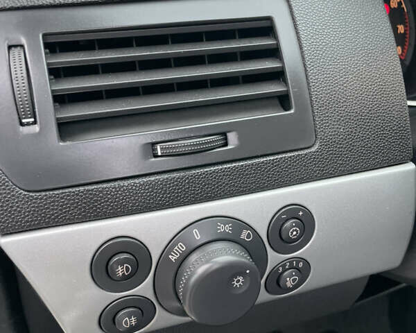 Сірий Опель Астра, об'ємом двигуна 1.6 л та пробігом 206 тис. км за 5600 $, фото 31 на Automoto.ua