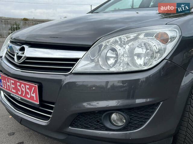 Серый Опель Астра, объемом двигателя 0 л и пробегом 230 тыс. км за 5700 $, фото 15 на Automoto.ua