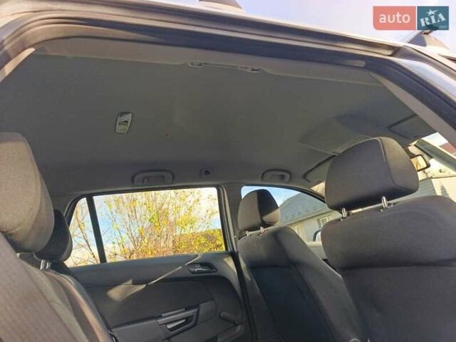 Серый Опель Астра, объемом двигателя 1.6 л и пробегом 207 тыс. км за 5800 $, фото 58 на Automoto.ua