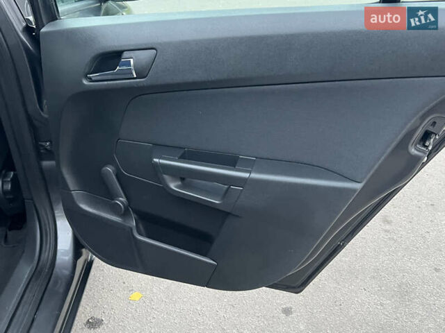 Серый Опель Астра, объемом двигателя 0 л и пробегом 230 тыс. км за 5700 $, фото 39 на Automoto.ua