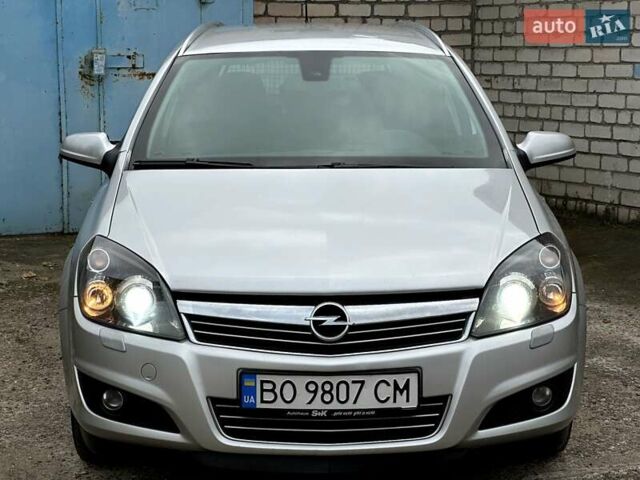 Опель Астра 2009 в Николаеве на Automoto.ua Серый Опель Астра, объемом двигателя 1.7 л и пробегом 304 тыс. км за 5950 $, фото 9 на Automoto.ua