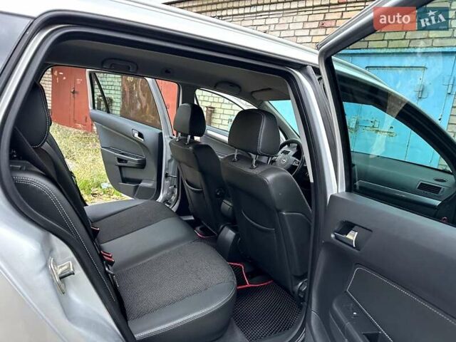 Сірий Опель Астра, об'ємом двигуна 1.7 л та пробігом 304 тис. км за 5800 $, фото 41 на Automoto.ua