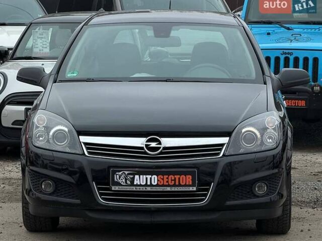 Серый Опель Астра, объемом двигателя 1.6 л и пробегом 218 тыс. км за 5900 $, фото 2 на Automoto.ua