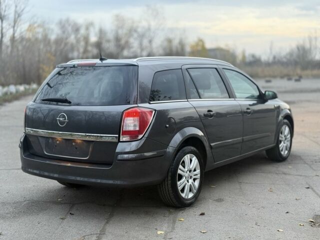 Сірий Опель Астра, об'ємом двигуна 1.7 л та пробігом 271 тис. км за 3300 $, фото 3 на Automoto.ua