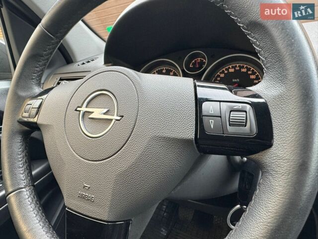 Сірий Опель Астра, об'ємом двигуна 1.6 л та пробігом 185 тис. км за 5600 $, фото 16 на Automoto.ua