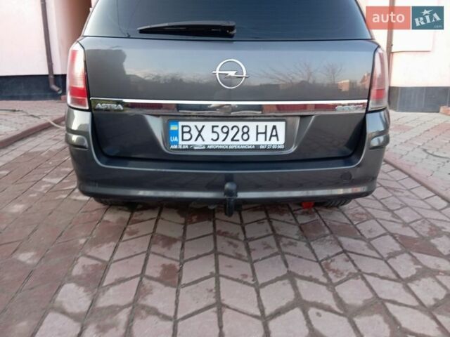 Сірий Опель Астра, об'ємом двигуна 1.69 л та пробігом 299 тис. км за 5400 $, фото 2 на Automoto.ua
