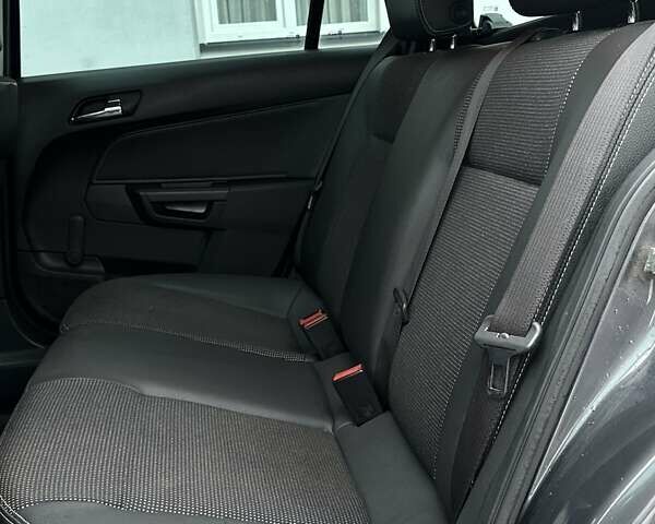 Сірий Опель Астра, об'ємом двигуна 1.6 л та пробігом 255 тис. км за 5700 $, фото 36 на Automoto.ua