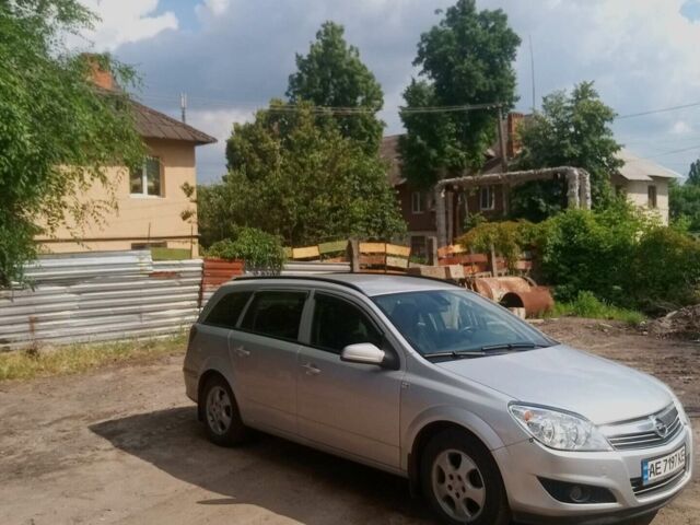 Сірий Опель Астра, об'ємом двигуна 1.7 л та пробігом 238 тис. км за 5300 $, фото 1 на Automoto.ua