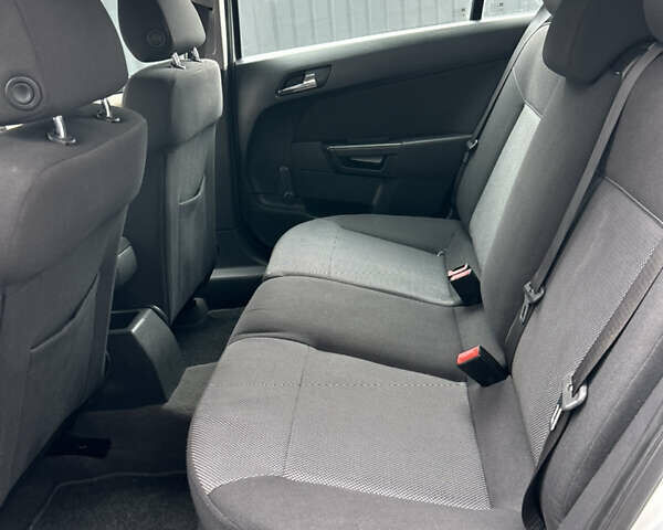 Сірий Опель Астра, об'ємом двигуна 1.6 л та пробігом 152 тис. км за 5999 $, фото 14 на Automoto.ua