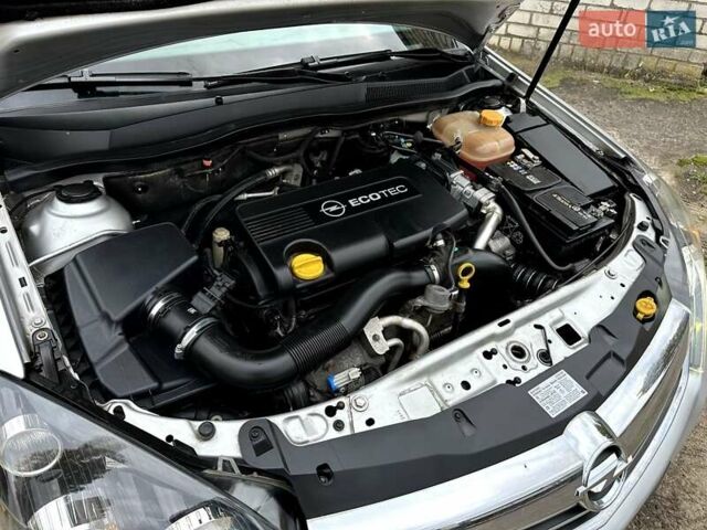 Сірий Опель Астра, об'ємом двигуна 1.7 л та пробігом 304 тис. км за 5800 $, фото 49 на Automoto.ua