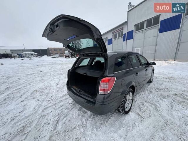 Серый Опель Астра, объемом двигателя 1.4 л и пробегом 207 тыс. км за 4990 $, фото 33 на Automoto.ua