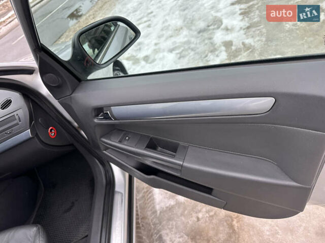 Сірий Опель Астра, об'ємом двигуна 1.9 л та пробігом 200 тис. км за 5800 $, фото 26 на Automoto.ua