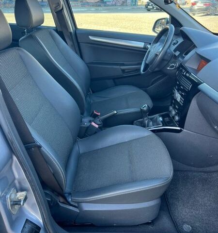 Сірий Опель Астра, об'ємом двигуна 1.6 л та пробігом 218 тис. км за 4999 $, фото 22 на Automoto.ua