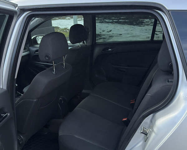 Серый Опель Астра, объемом двигателя 1.7 л и пробегом 199 тыс. км за 4750 $, фото 8 на Automoto.ua