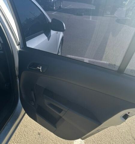 Серый Опель Астра, объемом двигателя 1.7 л и пробегом 294 тыс. км за 5000 $, фото 9 на Automoto.ua