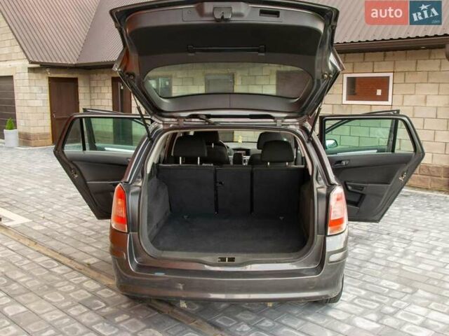 Сірий Опель Астра, об'ємом двигуна 1.6 л та пробігом 256 тис. км за 5800 $, фото 23 на Automoto.ua