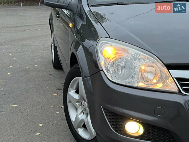 Серый Опель Астра, объемом двигателя 0 л и пробегом 230 тыс. км за 5700 $, фото 62 на Automoto.ua