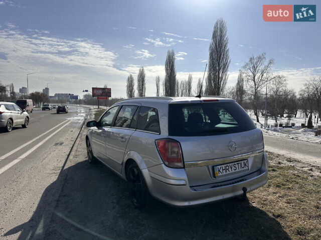 Серый Опель Астра, объемом двигателя 1.9 л и пробегом 220 тыс. км за 5300 $, фото 17 на Automoto.ua