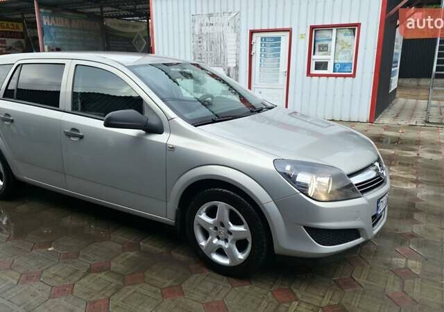 Опель Астра 2009 в Кролевце на Automoto.ua Серый Опель Астра, объемом двигателя 1.4 л и пробегом 244 тыс. км за 4950 $, фото 7 на Automoto.ua