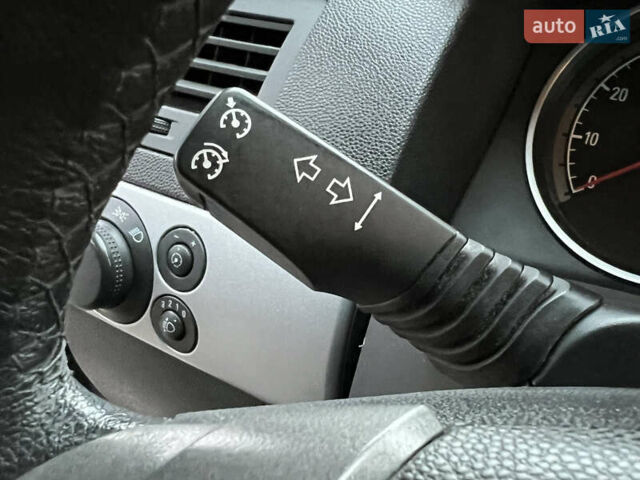 Серый Опель Астра, объемом двигателя 0 л и пробегом 230 тыс. км за 5700 $, фото 28 на Automoto.ua