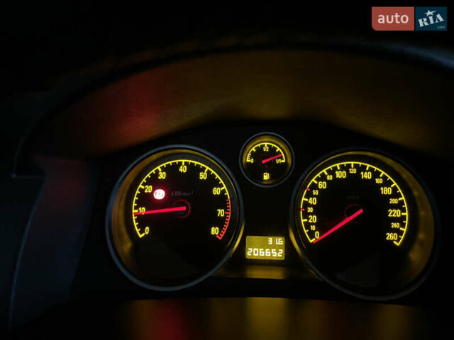 Сірий Опель Астра, об'ємом двигуна 1.6 л та пробігом 206 тис. км за 5600 $, фото 28 на Automoto.ua