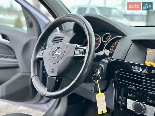 Сірий Опель Астра, об'ємом двигуна 1.6 л та пробігом 210 тис. км за 5999 $, фото 24 на Automoto.ua