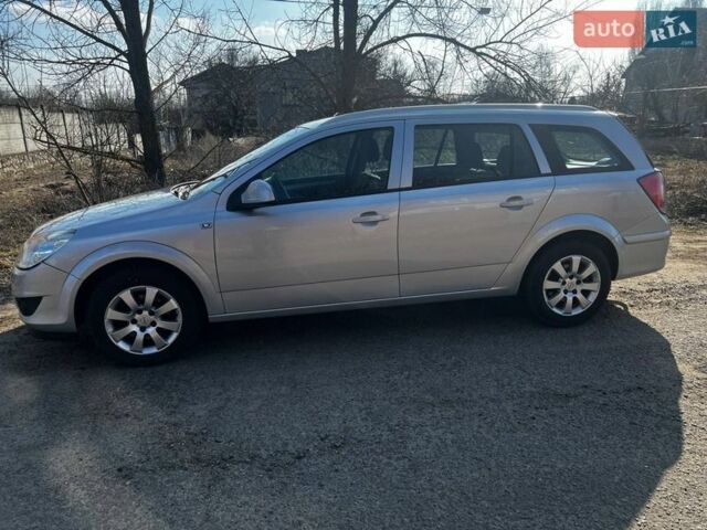 Серый Опель Астра, объемом двигателя 1.8 л и пробегом 136 тыс. км за 7100 $, фото 8 на Automoto.ua