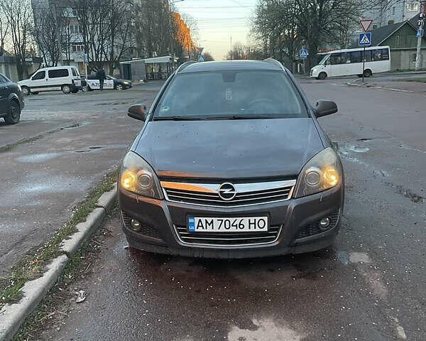 Серый Опель Астра, объемом двигателя 1.6 л и пробегом 210 тыс. км за 5700 $, фото 8 на Automoto.ua